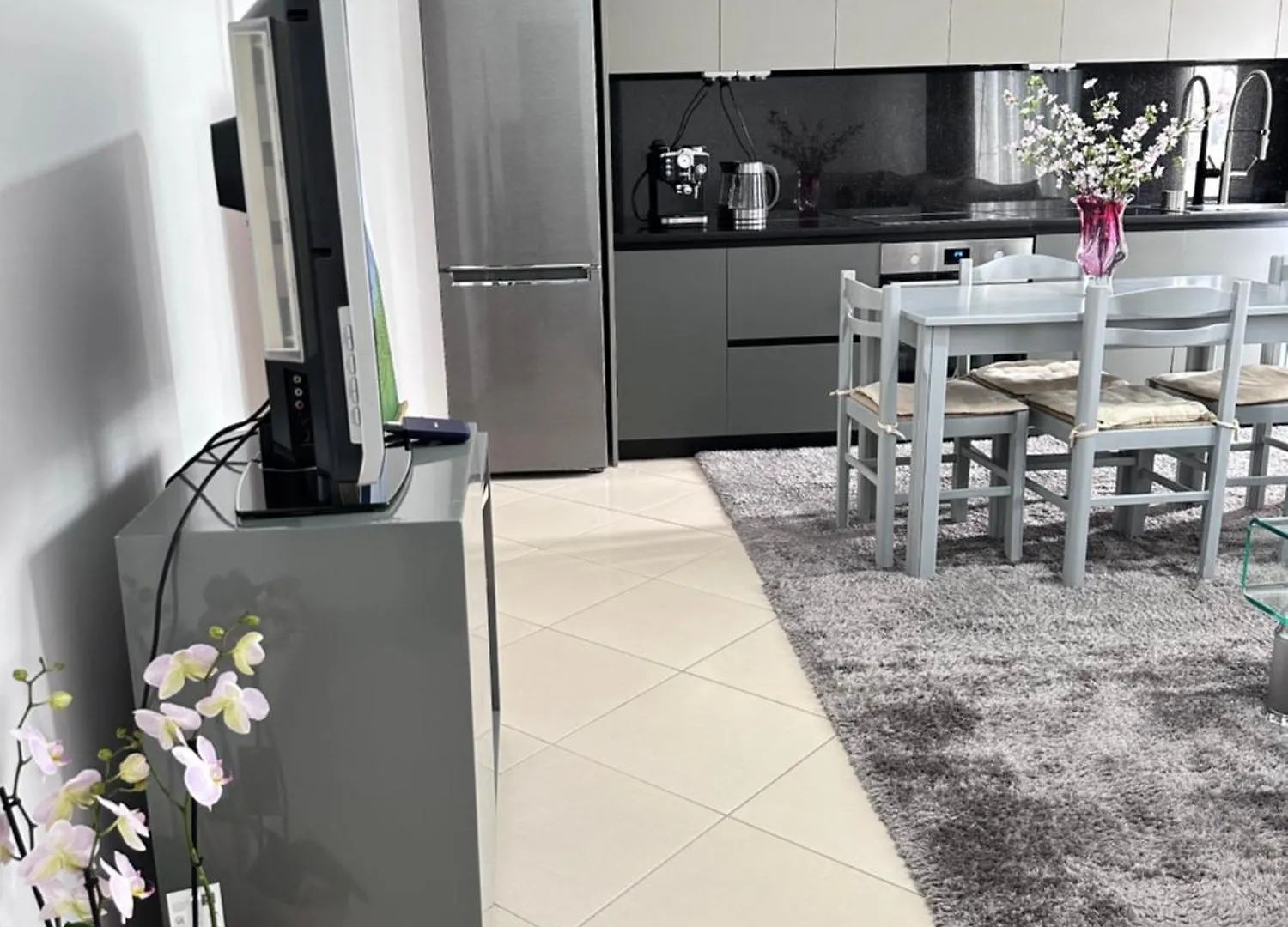 Lily Sea View Apartment Sarande Albania